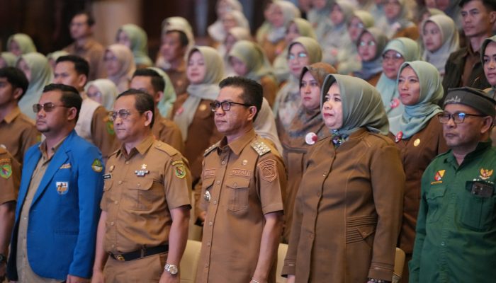 Bupati Bandung Dorong Guru Hebat dan Profesional Lewat Seminar Nasional