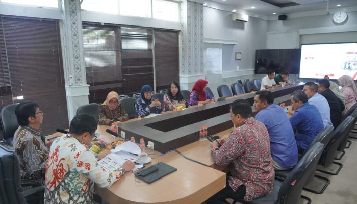 Bupati Garut dan OJK Perkuat Akses Pembiayaan UMKM Lewat TPAKD dan POJK Baru