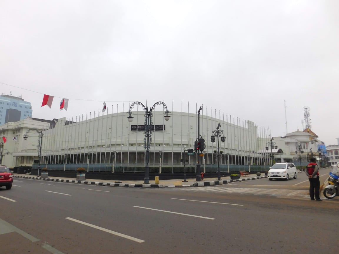 Jalan Jalan Asia Afrika