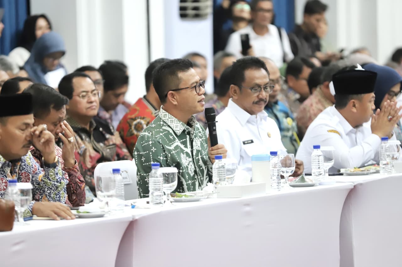 Bupati Bandung Dadang Supriatna