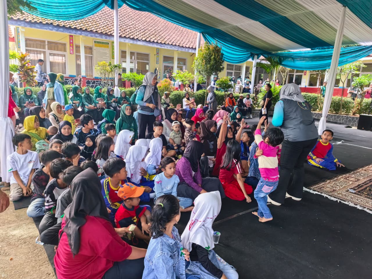 Pagelaran seni budaya Harmoni Budaya Bedas