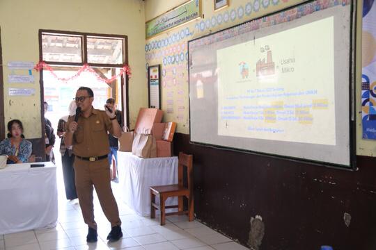 Dinas Koperasi dan Usaha Kecil Menengah (Diskop UKM) Kabupaten Garut diwakili Feri Fadzillah