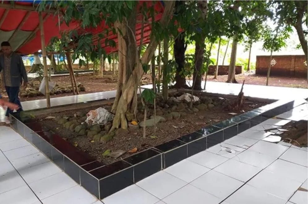 Makam Eyang Dalem Gandasoli