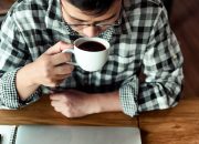 Minum Kopi