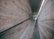 memiliki tiga ruang pamer yang dirancang oleh arsitek Andra Matin dengan konsep industrial