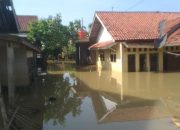Banjir Karangligar Kembali Meluas, Ratusan Warga Dievakuasi ‎