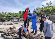 Satpolairud Polres Garut Pasang Bendera Merah
