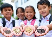 5,2 Juta Bibit dari Siswa Bandung Siap Ditebar via Pesawat