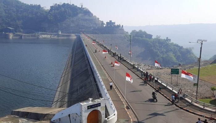 Pembangunan Waduk Cirata: Babak Baru Energi Jawa Barat