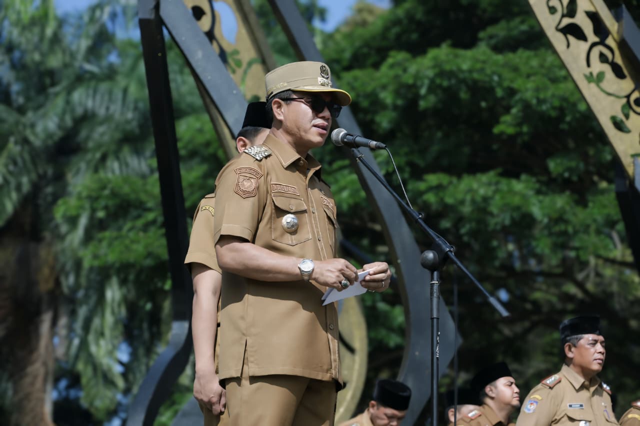 Bupati Bandung Dadang Supriatna