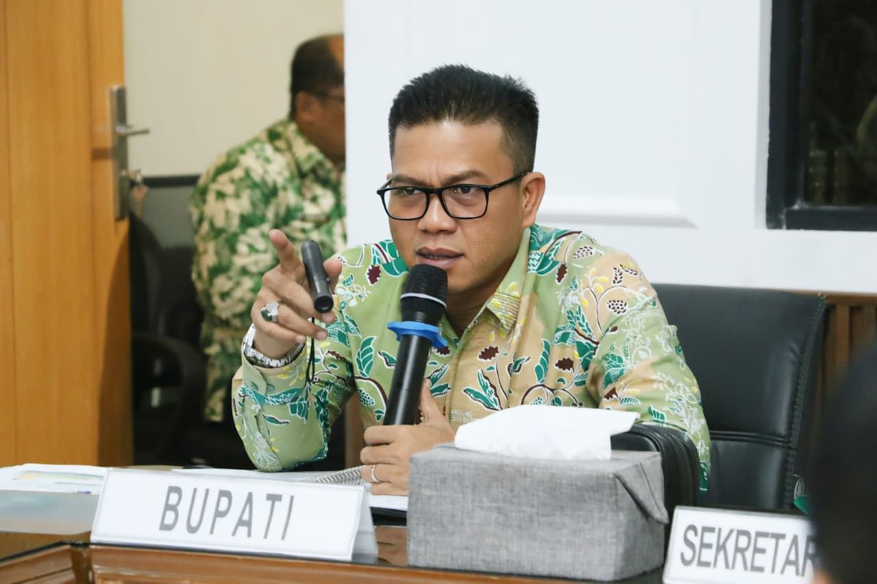 Bupati Bandung Dadang Supriatna