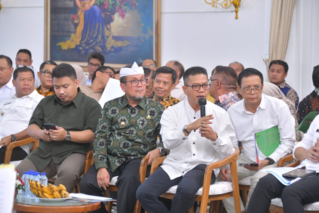 Bupati Bandung Dadang Supriatna