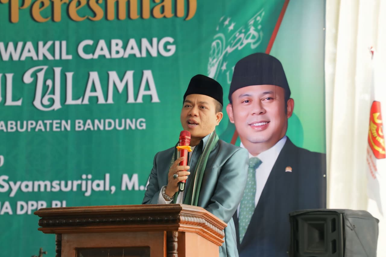 Bupati Bandung Dadang Supriatna
