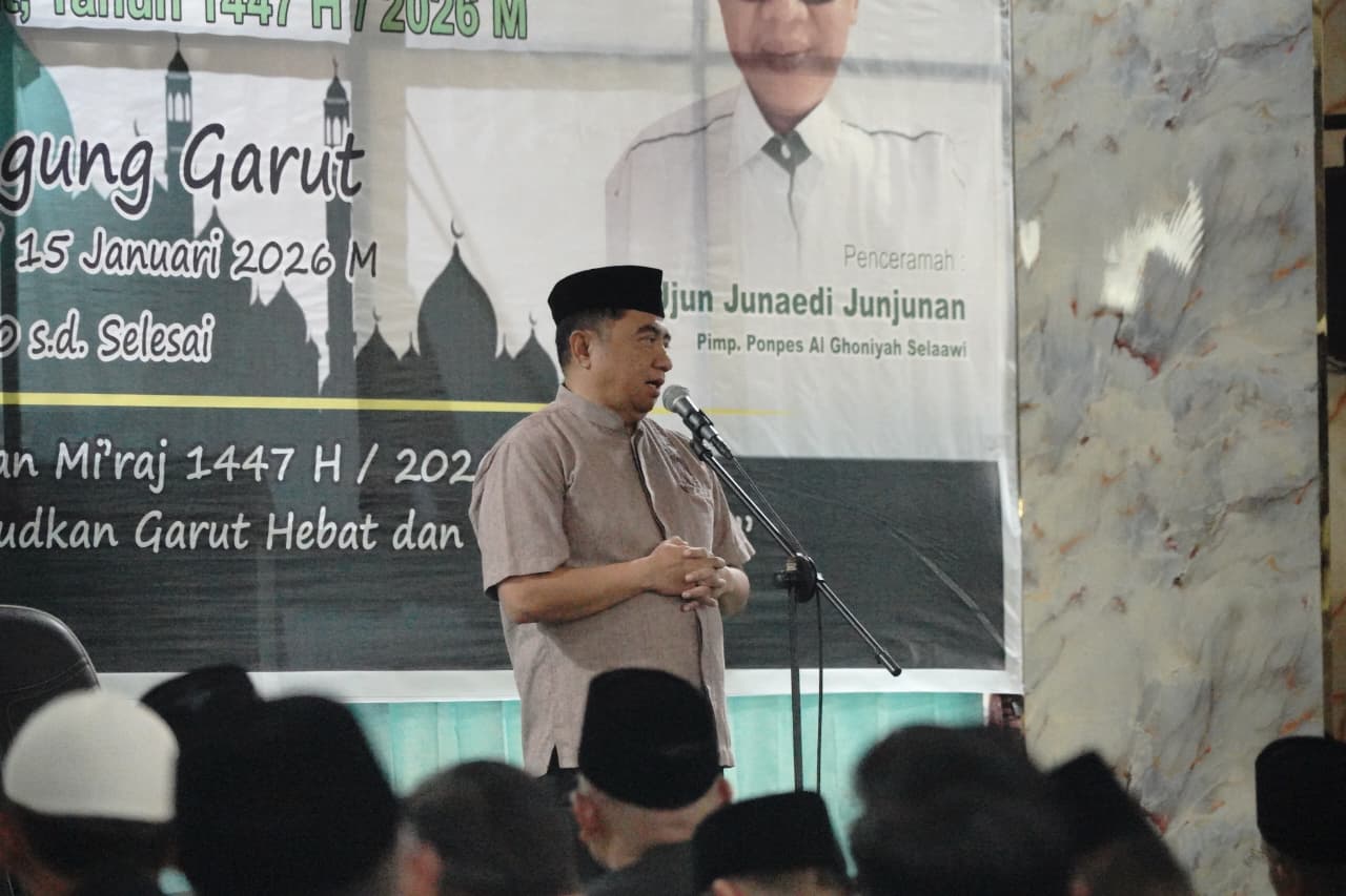 Bupati Garut Adusy Syakur Amin