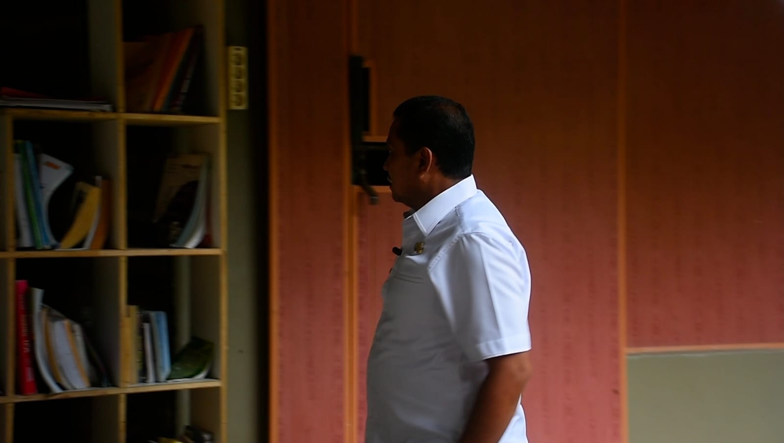 Bupati Sumdang Dony Ahmad Munir