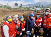 Empat Anggota DPD RI Meninjau Lokasi Longsor Pasirlangu.j