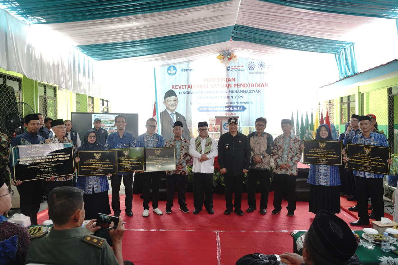Mendikdasmen Meresmikan Revitalisasi SD Muhammadiyah di Kabupaten Garut