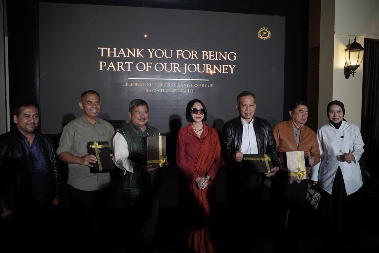 Menteri Koperasi Ferry Juliantono