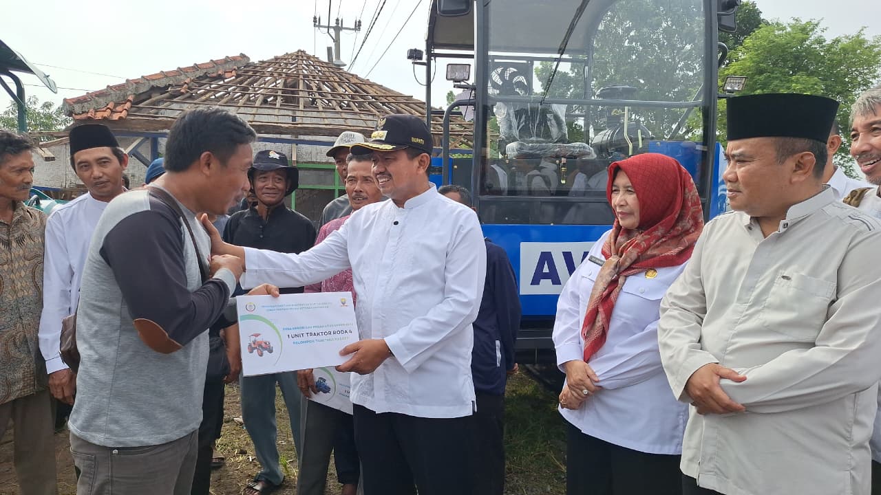 Penyerahan Bantuan Pertanian