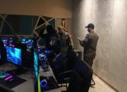 Satpol PP Karawang Amankan Pelajar di Warnet Saat Jam Sekolah
