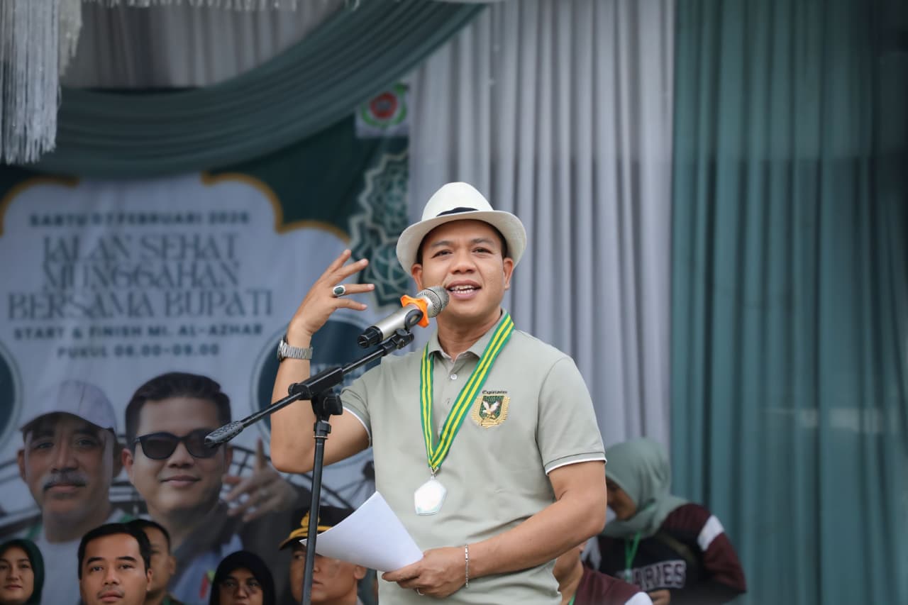 Bupati Bandung Dadang Supriatna