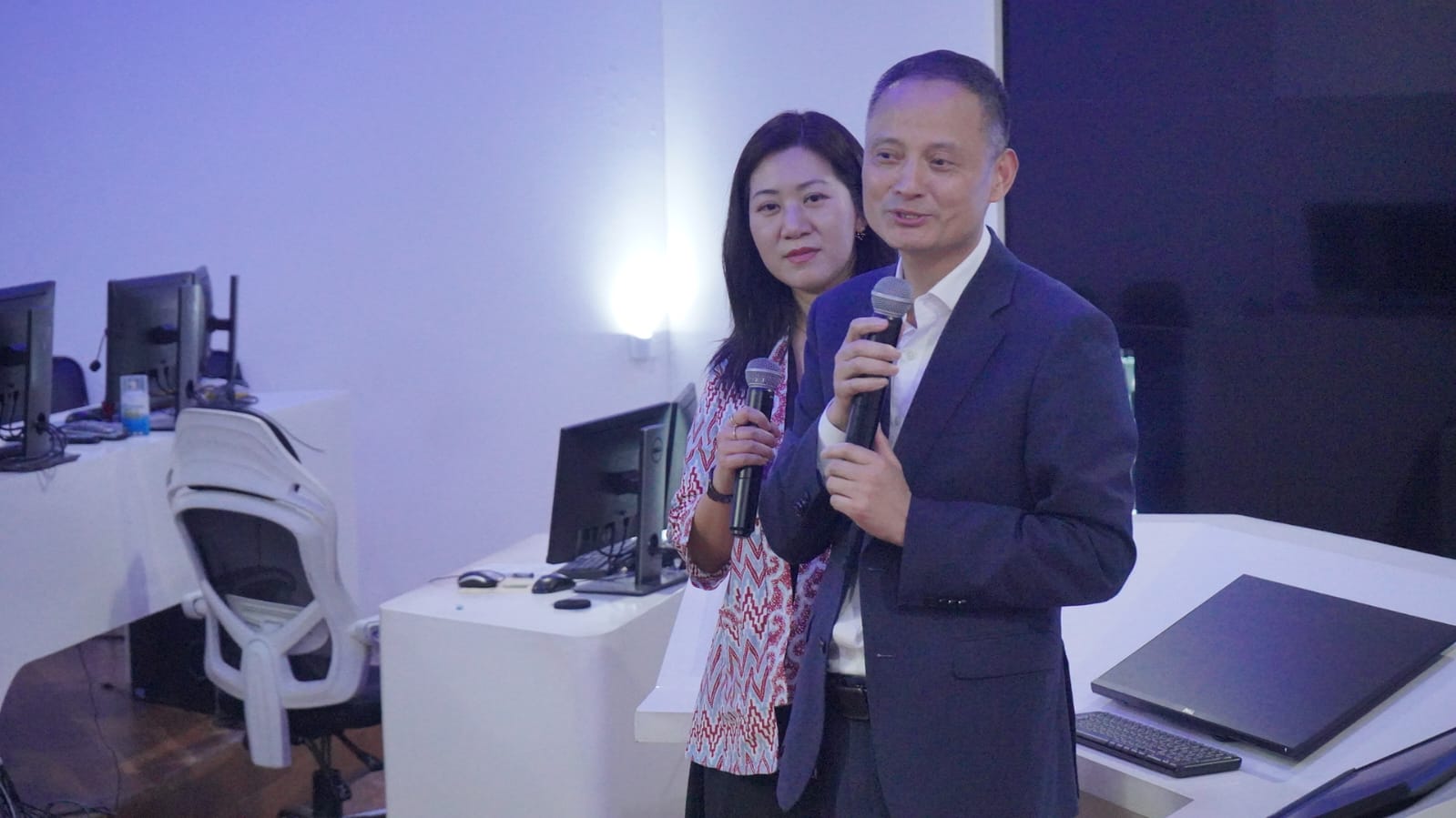 Investor dasal Huangzou China Menemui Bupati Sumedang Dony Ahmad Munir