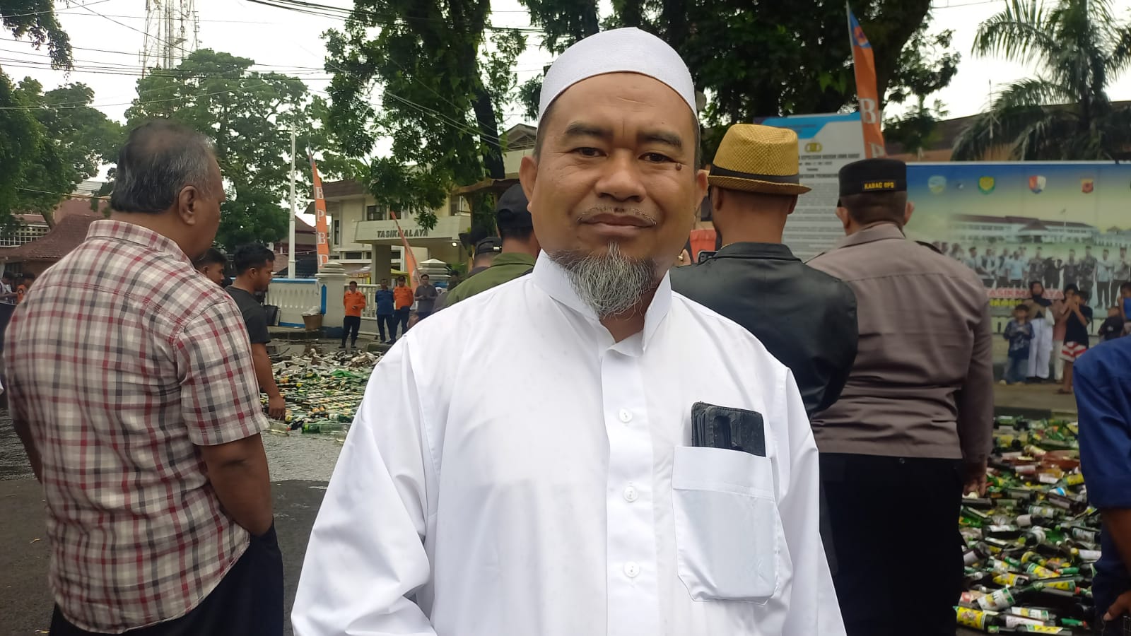 KH Yan Yan Al Bayani
