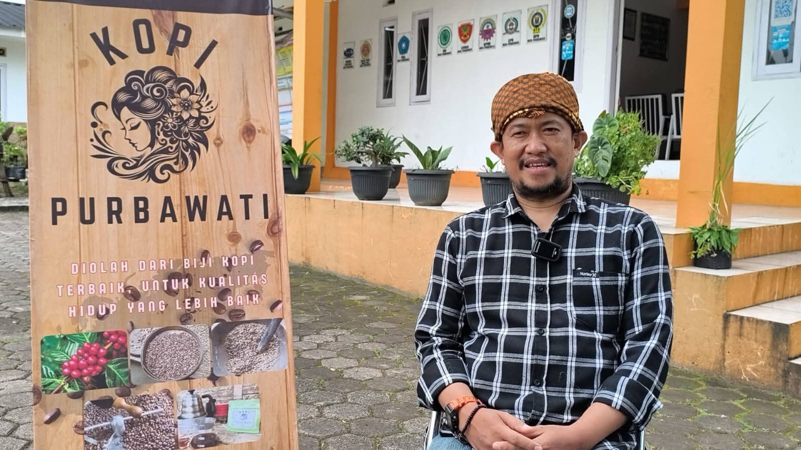 Kaur Perencanaan Desa Perbawati, Asep Amir Hamzah