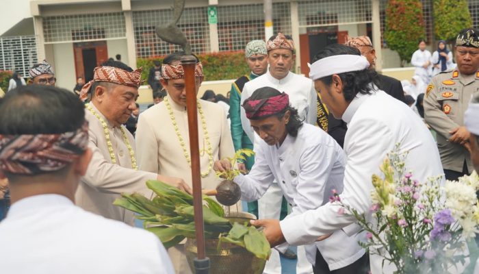 Refleksi Sejarah, Syakur Pimpin Mapag Gumiwang dan Ziarah Leluhur