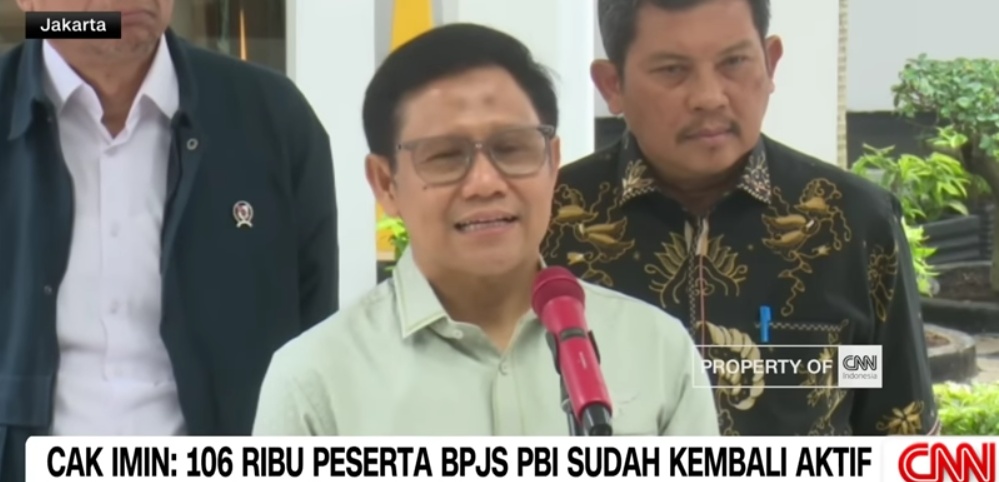 Menteri Koordinator Pemberdayaan Masyarakat Muhajirin Iskandar