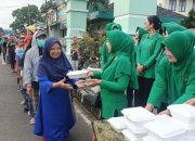 Persit Kodim Tasikmalaya Tebar Nasi Box di Ramadan