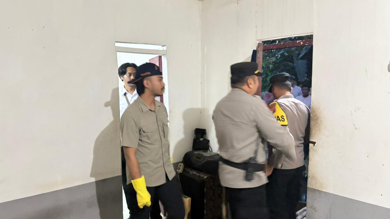 Polisi Bersiap Melakukan Olah TKP