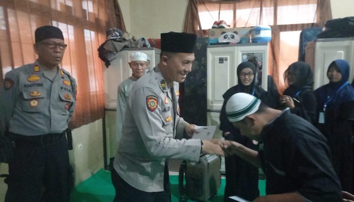 Menjelang Ramadhan, Dalmas Polres Tasikmalaya Kota Gelar Santunan Puluhan Anak Yatim