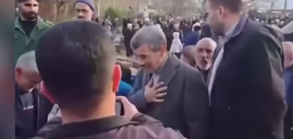 Mantan Presiden Iran, Mahmoud Ahmadinejad Muncul Lagi