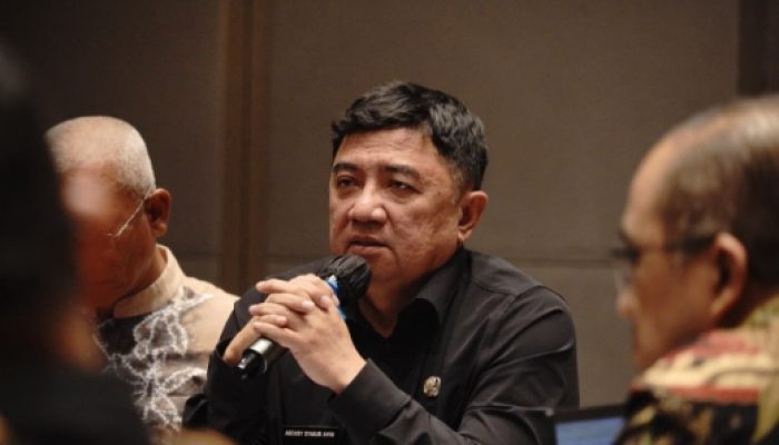 Bupati Garut Minta BUMD Seimbang Layanan dan Profit