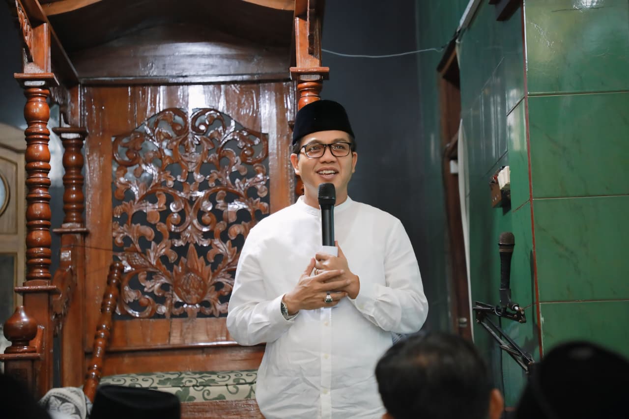 Bupati Bandung Dadang Supriatna