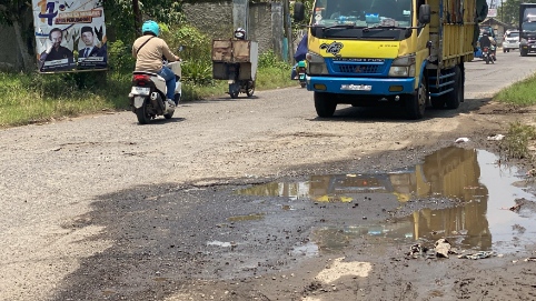 Jalan Rusak