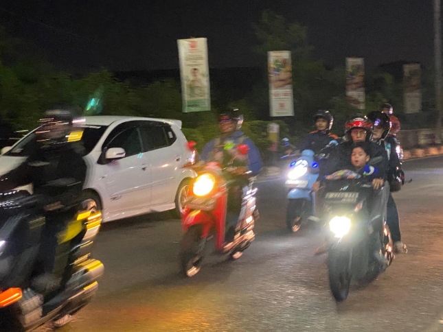 Arus Mudik di Karawang