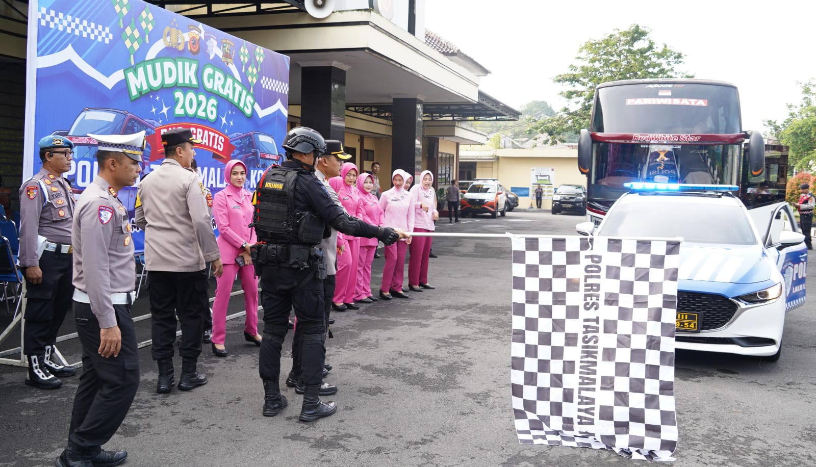 Polres Tasikmalaya Kota kembali menghadirkan program mudik gratis bagi masyarakat
