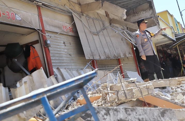 Kanopi Rubuh di Pasar Soreang Kabupaten Bandung