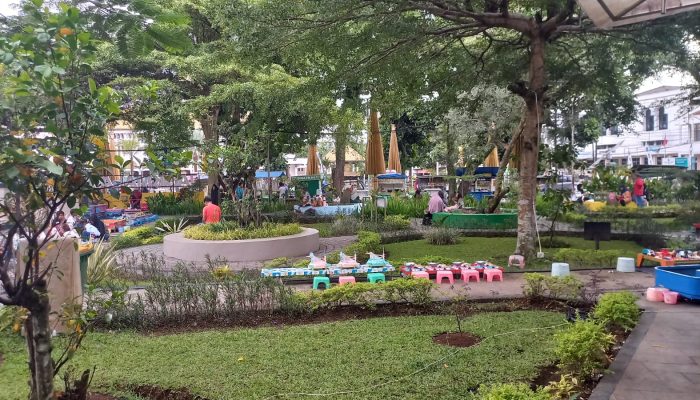 Libur Lebaran, Taman Kota Tasikmalaya Diserbu Warga