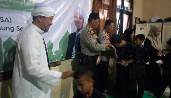 Doa Anak Yatim Iringi Aksi Sosial Dalmas Polres Tasikmalaya