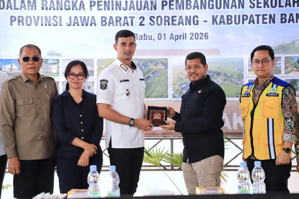 Wabup Bandung Ali Syakieb saat menerima Kunjungan Kerja Spesifik Komisi V DPR RI