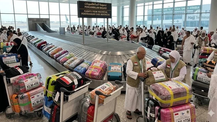 Situasi di Pengambilan Bagasi Calon Jamaah Haji Indonesia