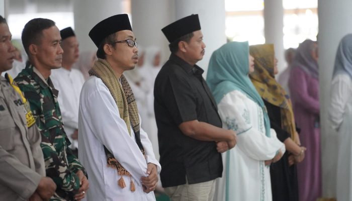Pesan Bupati Sumedang ke Jamaah Masjid Agung: Jaga Kebersihan