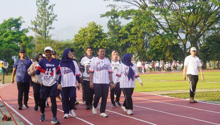 Bupati Dony Ajak Warga Manfaatkan Jogging Track di Pemda Sumedang