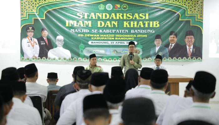 Bupati Bandung Berharap DMI Jadi Pilar Pembinaan Umat