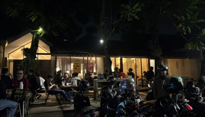 Selalu Penuh! Ini Alasan Eskalasi Coffee Bandung Jadi Favorit Anak Muda