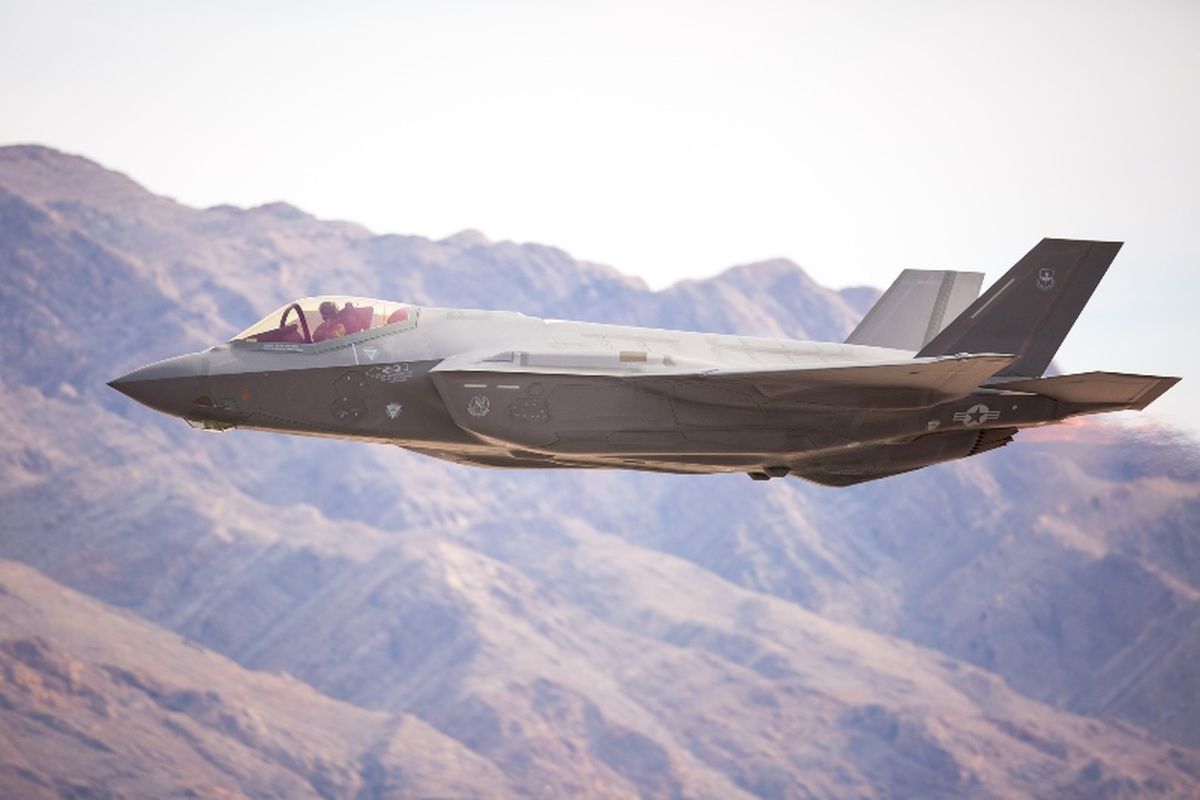 Jet Tempur F-35