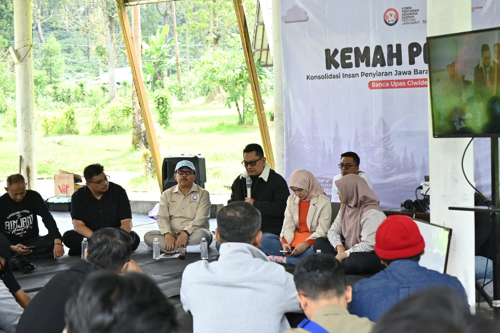 Kemah Penyiaran di Ranca Upas, Ciwidey, Kabupaten Bandung.